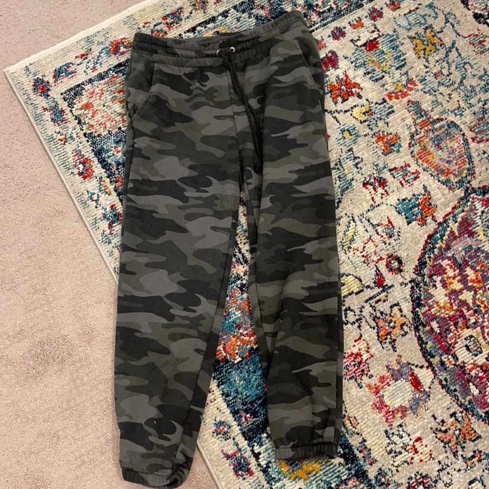 camo sweatpants